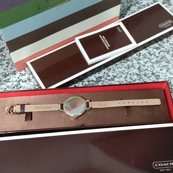 Coach Signature CC Swiss Watch Coach Signature CC Swiss Watch main image 4